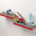 LEGO® polica sa podlogom za gradnju - crvena