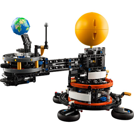 LEGO® Technic 42179 Planeta Zemlja i Mesec u orbiti