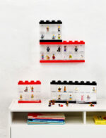 LEGO® izložbena polica za 16 minifigura: Crvena