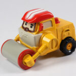 Max – metalni auto Robocar Poli