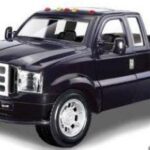 Auto Ford F-350 na daljinsko upravljanje 1:24
